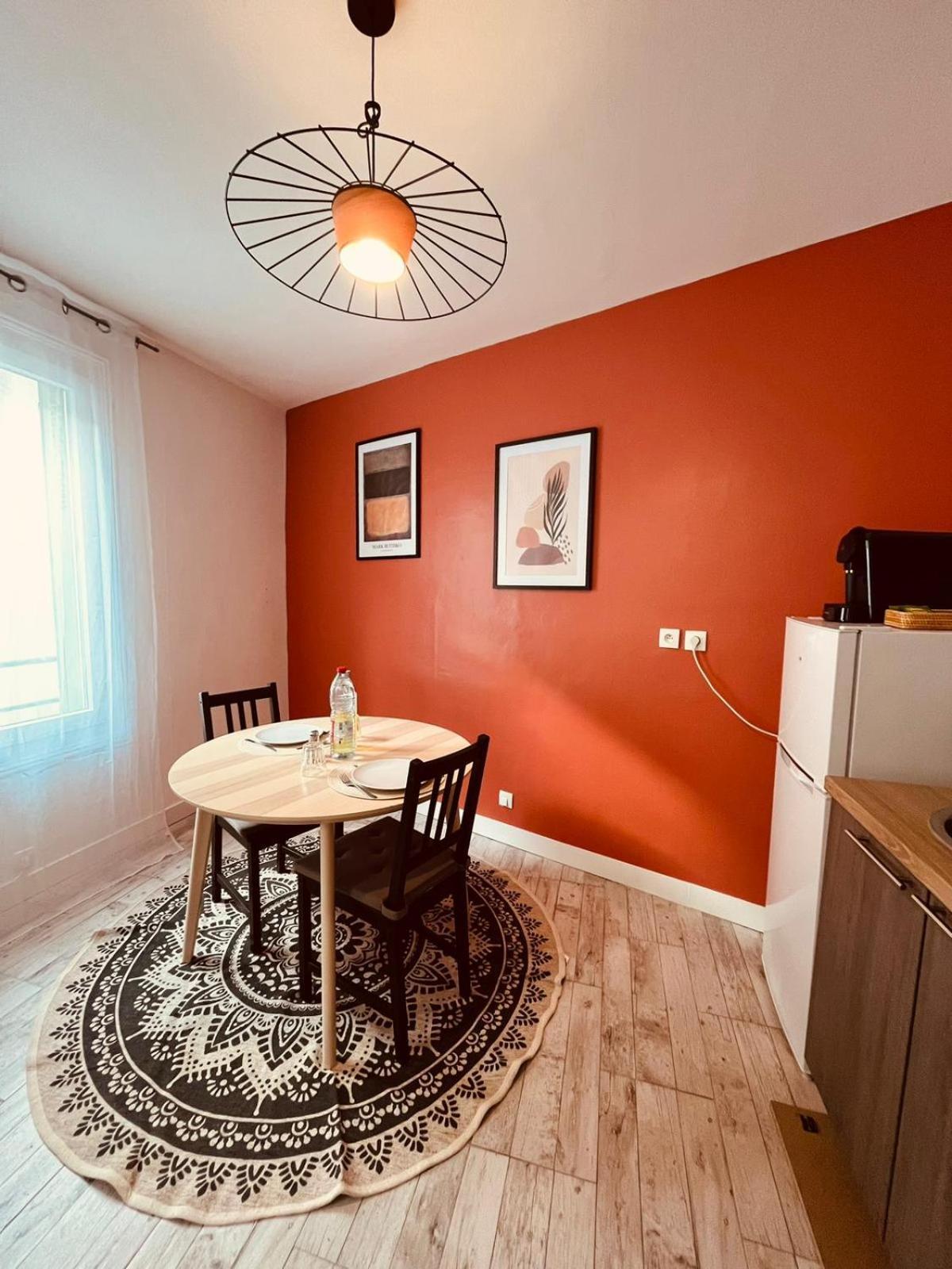 Maisonnette De Ville Au Calme Cosne-sur-Loire Eksteriør billede